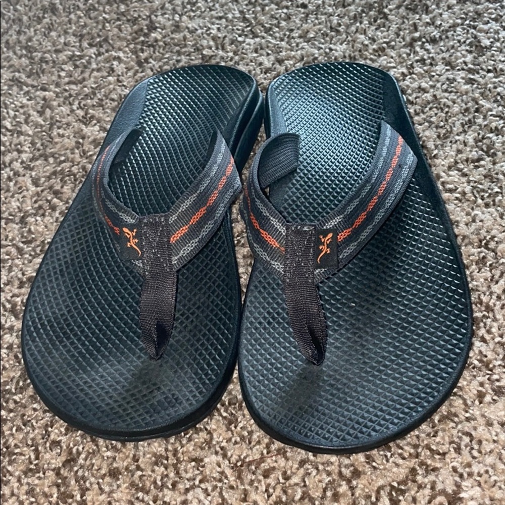 LIKE NEW Chaco flip flops